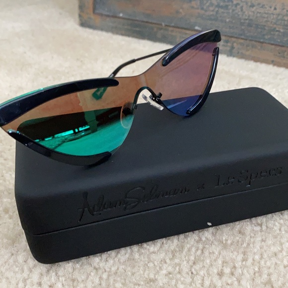 THE SCANDAL ADAM SELMAN LE SPECS SUNGLASSES - Picture 6 of 10